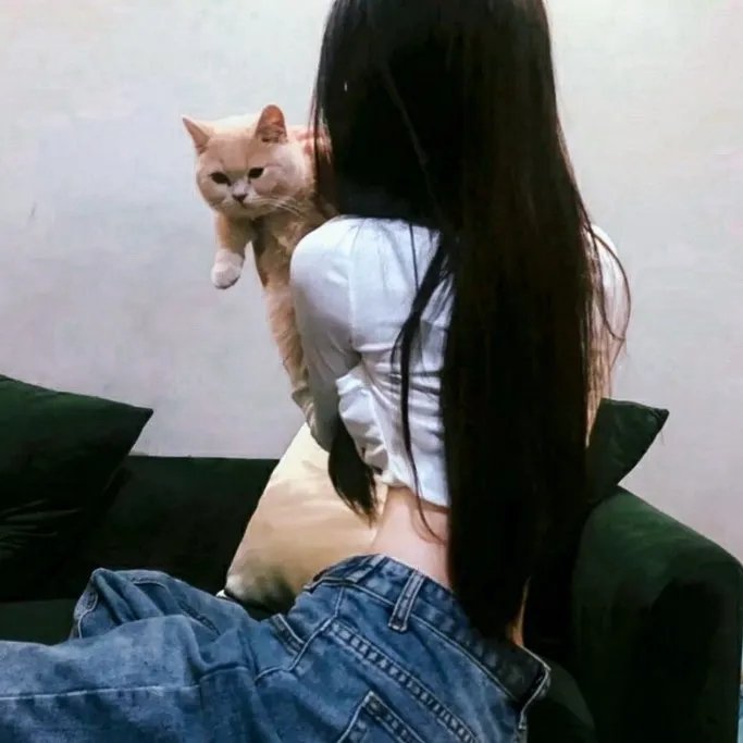 凄红惨绿